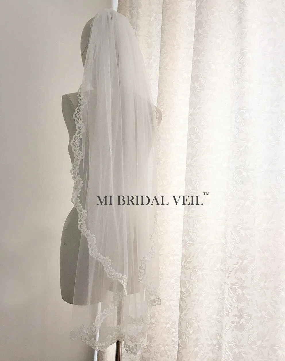 Lace Wedding Veil, Vintage Inspired Small Rose Fingertip Bridal Veil, Mi Bridal